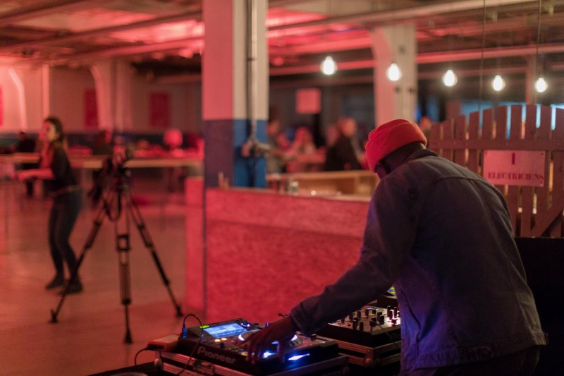 Fichier:Dj3.jpg